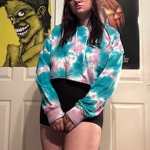 Zumiez Teal and Purple tie dye Cropped hoodie in size Large